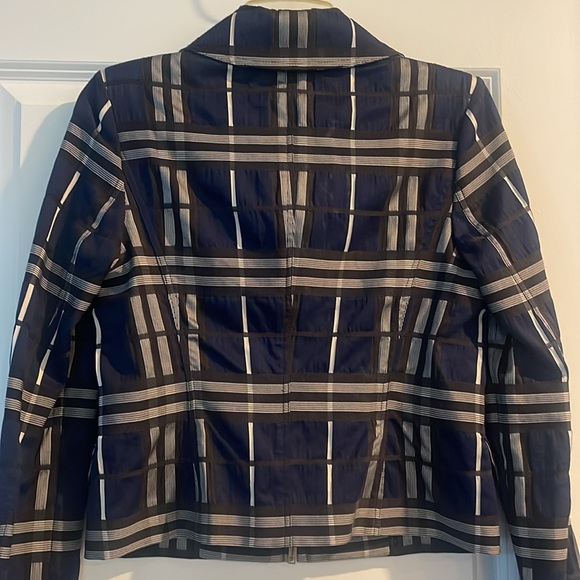 BURBERRY Slim Fit Crop Jacket - Picture 6 of 7